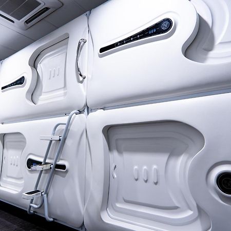 Capsule Inn โกตาคินาบาลู ภายนอก รูปภาพ