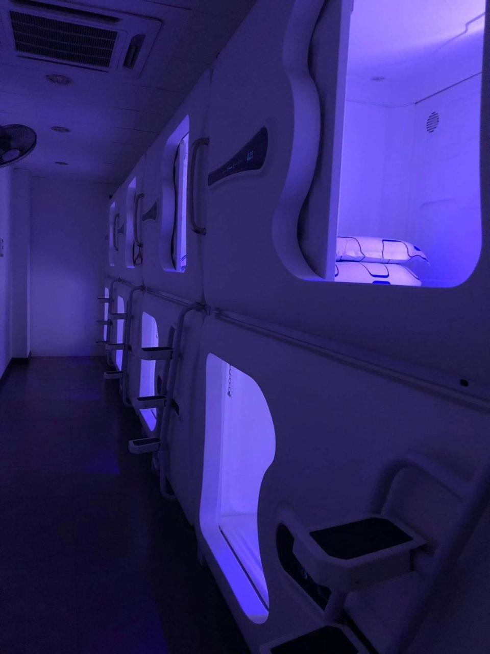 Capsule Inn โกตาคินาบาลู ภายนอก รูปภาพ