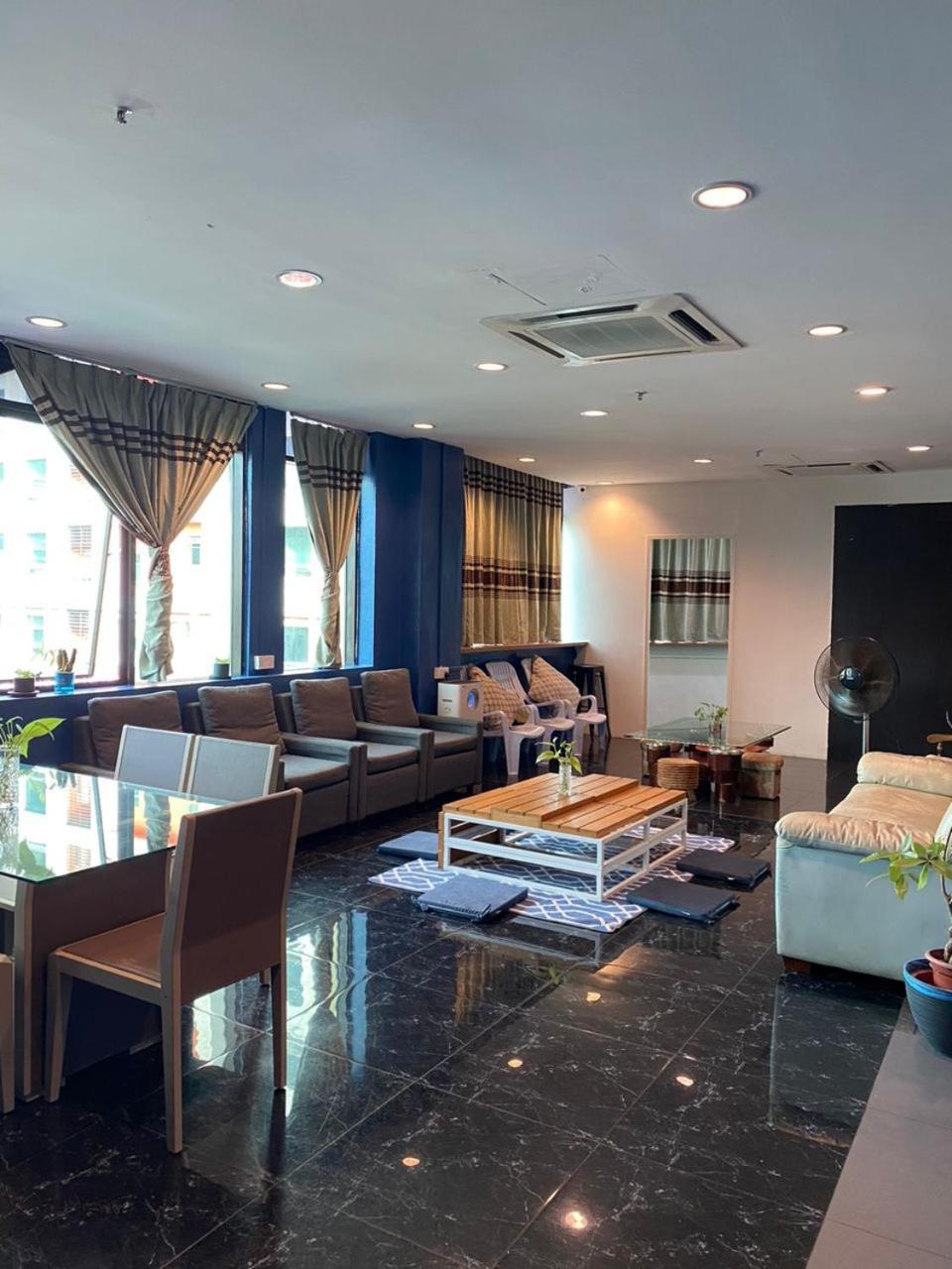 Capsule Inn โกตาคินาบาลู ภายนอก รูปภาพ